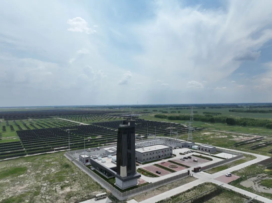 儲(chǔ)能資訊  全球首個(gè)光伏、儲(chǔ)能戶外實(shí)證實(shí)驗(yàn)平臺(tái)2022年度數(shù)據(jù)成果發(fā)布2.jpg